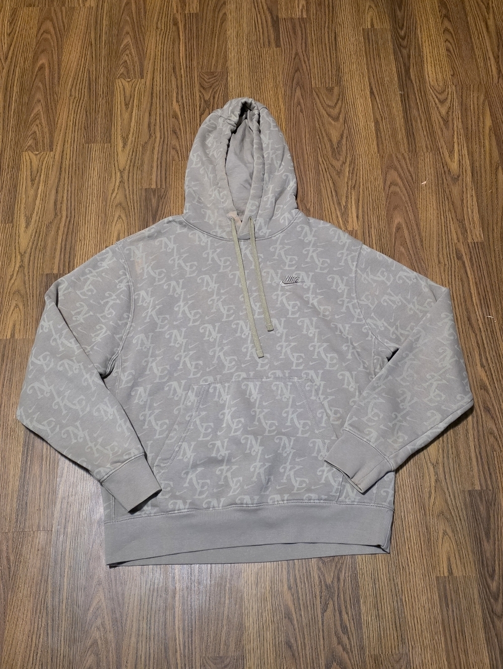 Nike Sportswear Club Fleece Monogram Hoodie Distressed Bleach Streetwear Medium